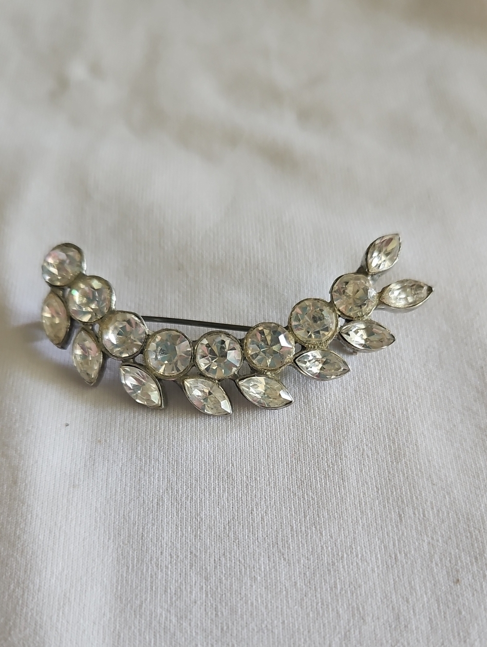 Vintage Crystal Leaf Statement Brooch - Clear